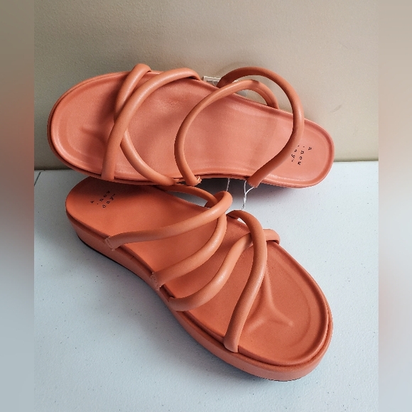 A New Day Orange  Women's Strappy Faux Leather Sandals NWT Sz 8 - Picture 1 of 11